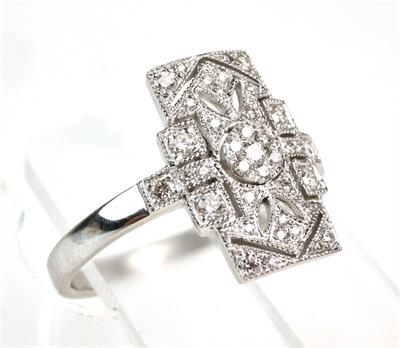 Zlatý prsten s brilianty