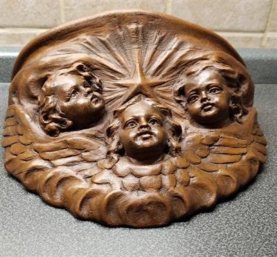 Vyřezávání nástěnná konzole