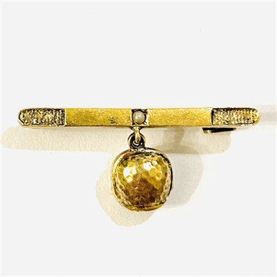 Stříbrná zlacená secesní brož s perlou a zvonkem