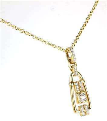 Zlatý náhrdelník s brilianty