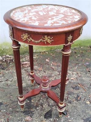 Empírový stoleček