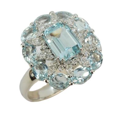 Zlatý prsten s topazy a brilianty