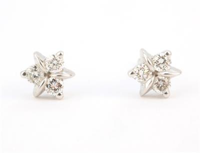 Zlaté náušnice s brilianty