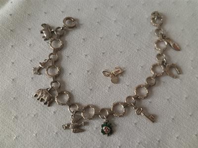 Starožitný náramek s ověsky - žebrák