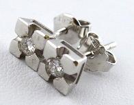 Náušnice z bílého zlata s diamanty