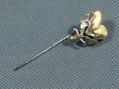 Stříbrná jehlice s grandlemi,starožitná Ag 900/1000 váha 5,55g