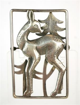 Stříbrná brož  se srncem