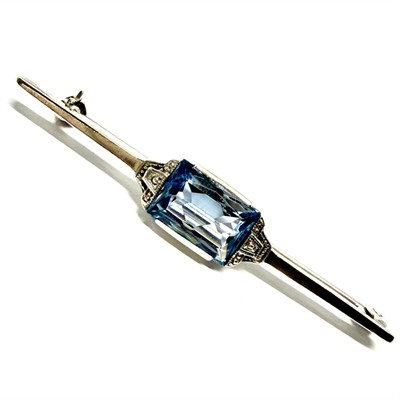 Stříbrná Art deco brož s modrým spinelem