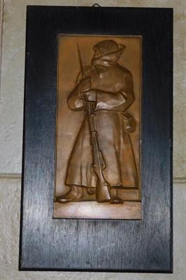 Bronzový reliéf - Karel Babka 1933, Legionář
