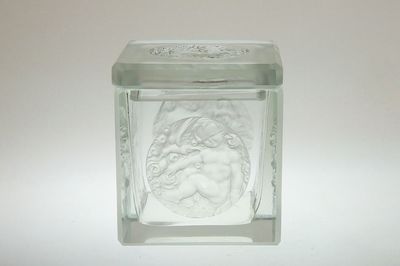 ART - DECO dóza s Putti, Adolf BECKERT pro C. SCHLEVOGT Ingrid