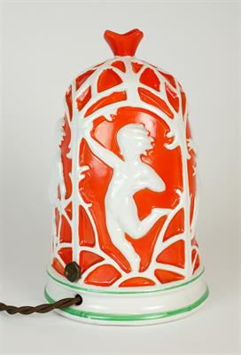 Porcelánová lampička