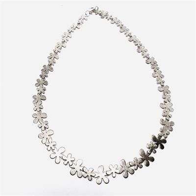 Stříbrný náhrdelník - květy