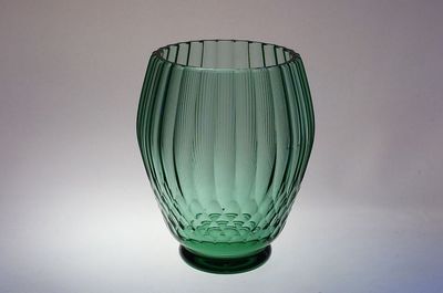 Broušená ART - DECO váza z topasového skla