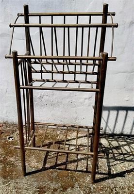 Stojan na časopisy a noviny - mosaz