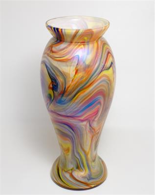 Secesní pestrobarevné irisované sklo LÖTZ, či Lenora KRALIK