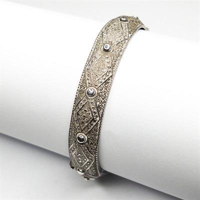 Theodor Fahrner, Stříbrný náramek