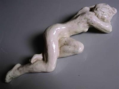 plastika - ležící akt, 30. léta