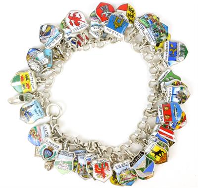 Stříbrný náramek - žebrák - s barevnými emaily, znaky rakouských měst