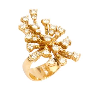 Zlatý prsten s brilianty - "galaxie"