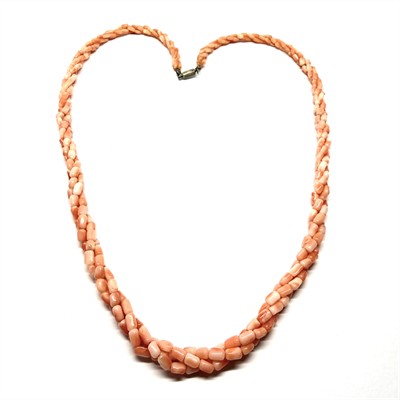 Třířadý splétaný náhrdelník z andělských korálů