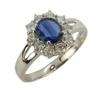 Zlatý prsten se safírem a brilianty