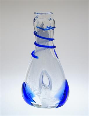 Váza se zataveným vláknem a modrými nálepy Jaromír ŠPAČEK