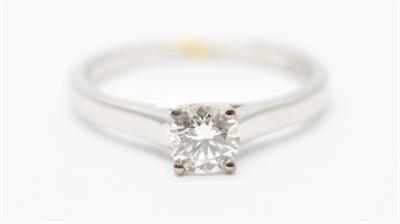 Zlatý prsten s diamantem