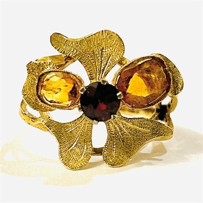 Zlatý ateliérový prsten s citríny a granátem