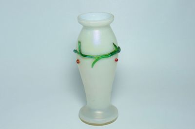 Secesní vázička Leopold BAUER - LOETZ, sklárna Klášterecký Mlýn