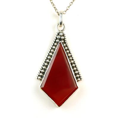 Stříbrný náhrdelník s karneolem