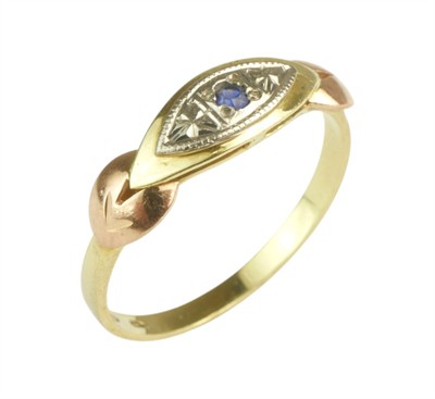 Zlatý prsten se safírem