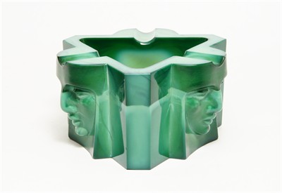 Art - Deco popelník malachitové sklo Curt Schlevogt INGRID