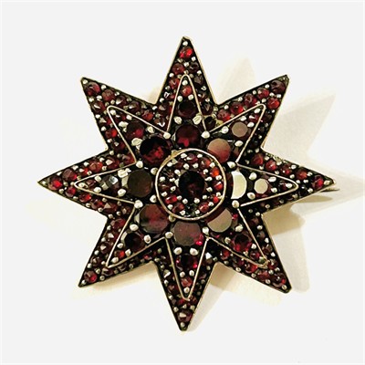 Starožitná brož "hvězda" s českými granáty