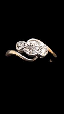 Zlatý prsten s briliantem