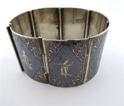 Stříbrný náramek s tanečnicemi - niello