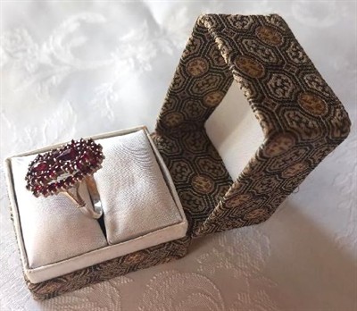 Prsten s českými granáty, stříbro