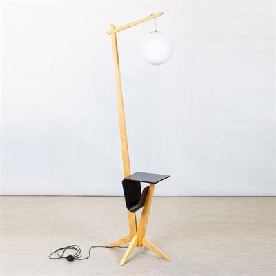 STOJACÍ LAMPA-KRÁSNÁ JIZBA