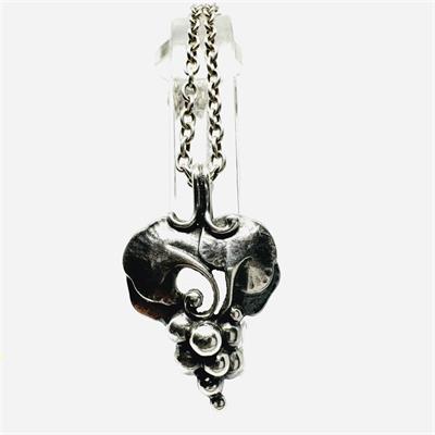 Stříbrný náhrdelník Georg Jensen