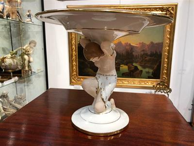 Royal Dux, dekorativní figurální mísa