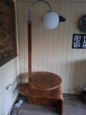 Stojací lampa stylová art deco