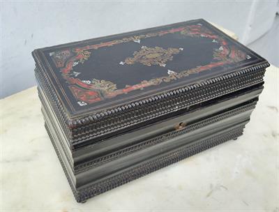 Krabička na doutniky intarzovaná