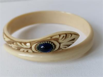 Secesní náramek had