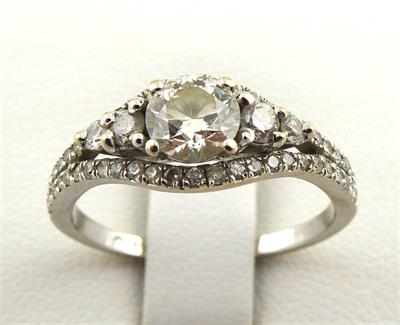 Prsten z bílého zlata s 55 brilianty - 0,99 ct