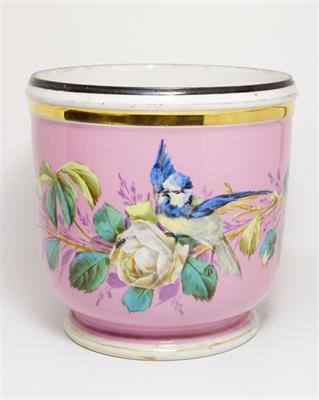 Porcelánový květináč s malovaným ptáčkem na růžích 1881
