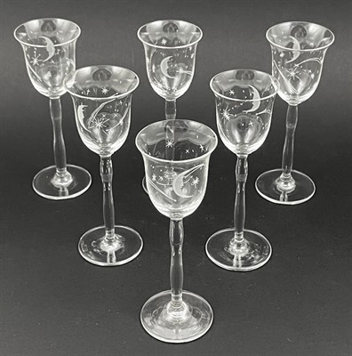 Šest likérových skleniček s hvězdami