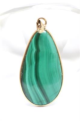 Zlatý přívěsek s malachitem