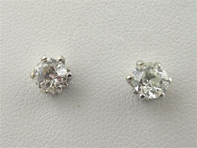 Elegantní zlaté náušnice s diamanty - 0,85 ct