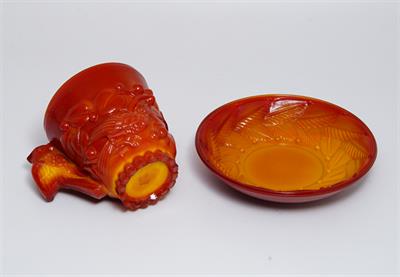 Červené Jade sklo - šapo s ptáčky A. PFOHL pro H. HOFFMANN