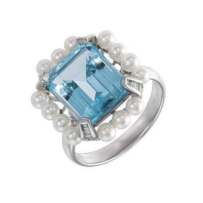 Zlatý prsten s přírodním topazem, diamanty a perličkami