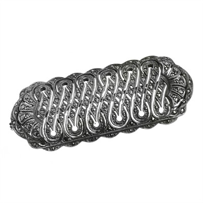 Stříbrná brož s markazity